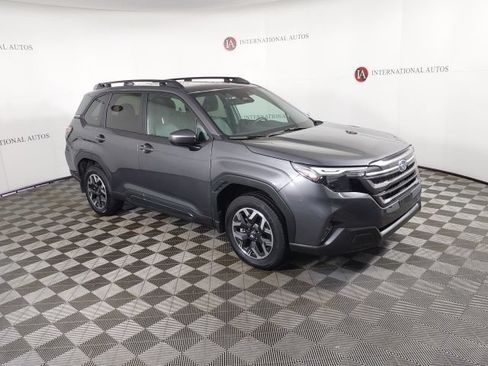 Used 2026 Subaru Forester Premium AWD/4WD image 3