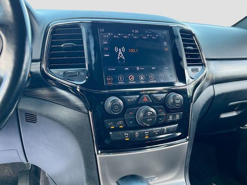 Certified 2019 Jeep Grand Cherokee Altitude RWD image 15