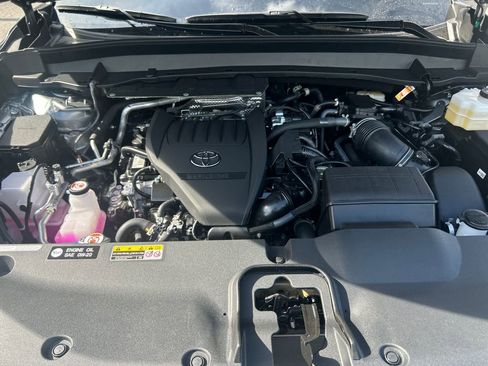 New 2026 Toyota Grand Highlander AWD Hybrid image 25