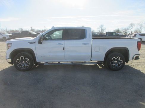 New 2026 GMC Sierra 1500 SLT w/ SLT Premium Plus Package image 10