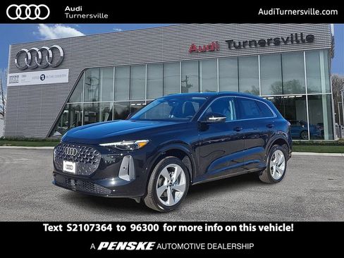 Used 2025 Audi Q5 Premium Plus AWD/4WD image 1