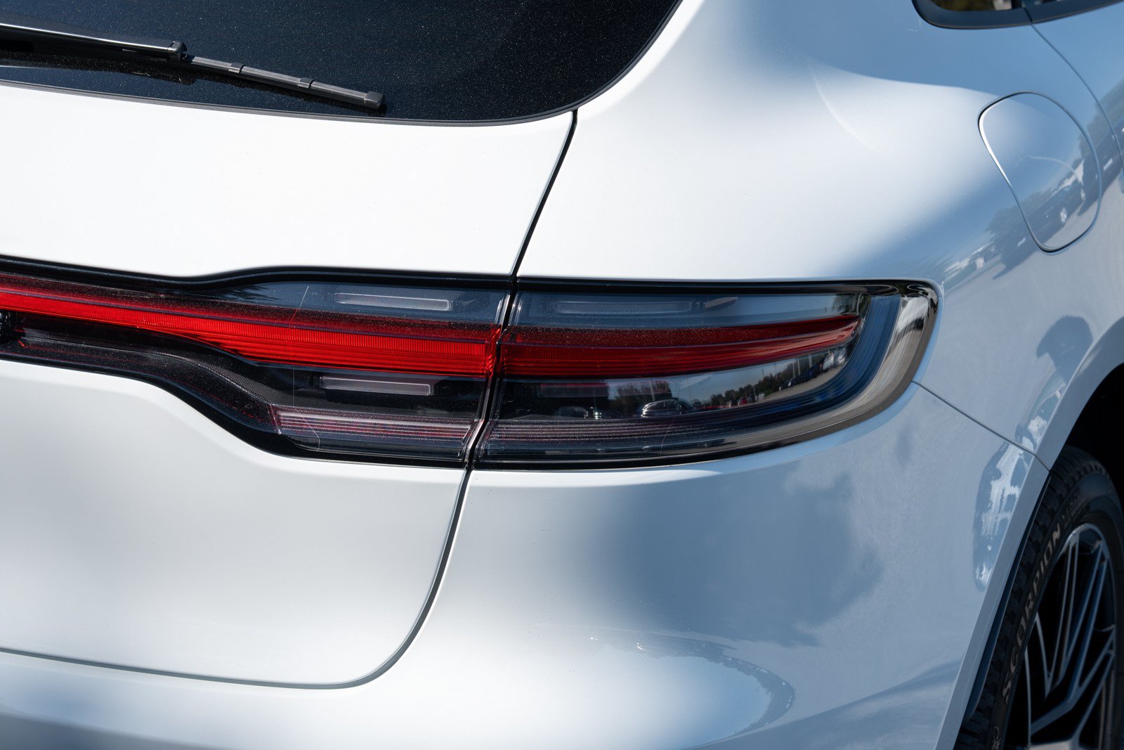 Certified 2026 Porsche Macan AWD/4WD image 33