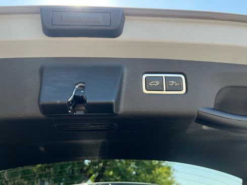 Used 2024 Kia Sorento SX Prestige AWD/4WD image 23