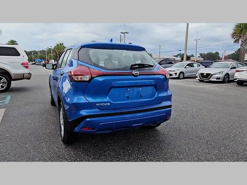 New 2025 Nissan Kicks Play S image 27