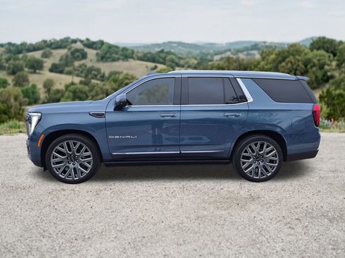 Certified 2025 GMC Yukon Denali Ultimate AWD/4WD image 5