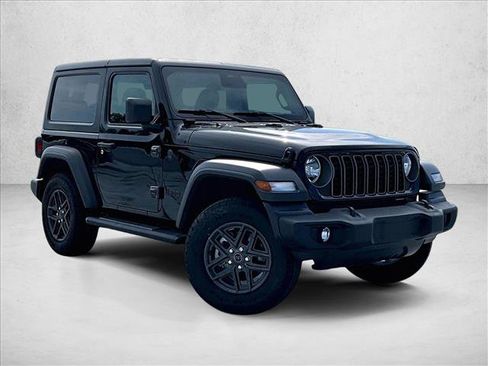 Used 2025 Jeep Wrangler Sport AWD/4WD image 12