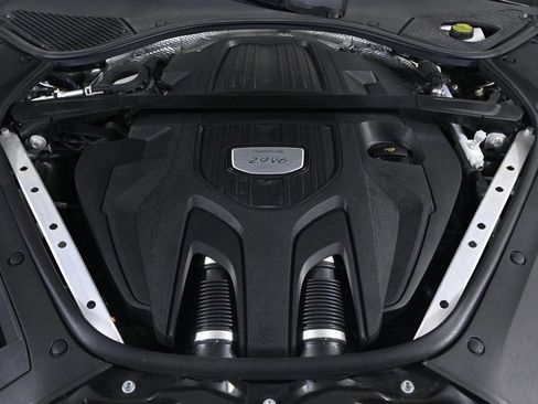 Certified 2021 Porsche Panamera image 24