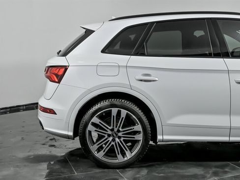 Used 2020 Audi SQ5 Premium Plus w/ Premium Plus Package image 11