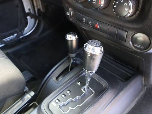 Used 2012 Jeep Wrangler Sport AWD/4WD image 24
