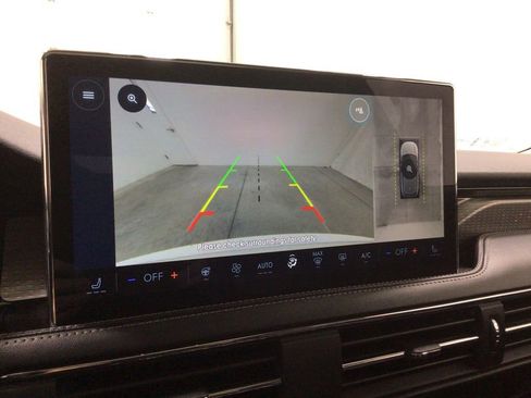 Used 2024 Lincoln Corsair Reserve w/ Equipment Group 201A image 15