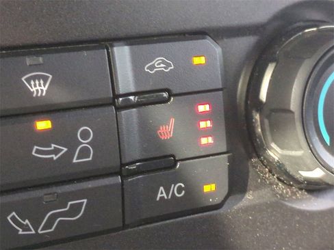 Used 2018 Ford F150 Raptor w/ Exterior Graphics Package image 27