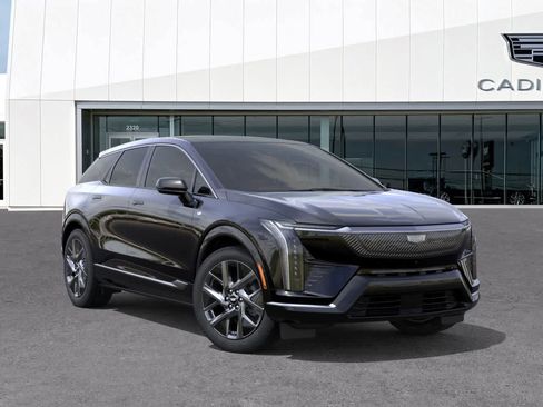 New 2026 Cadillac Optiq Luxury 1 image 7