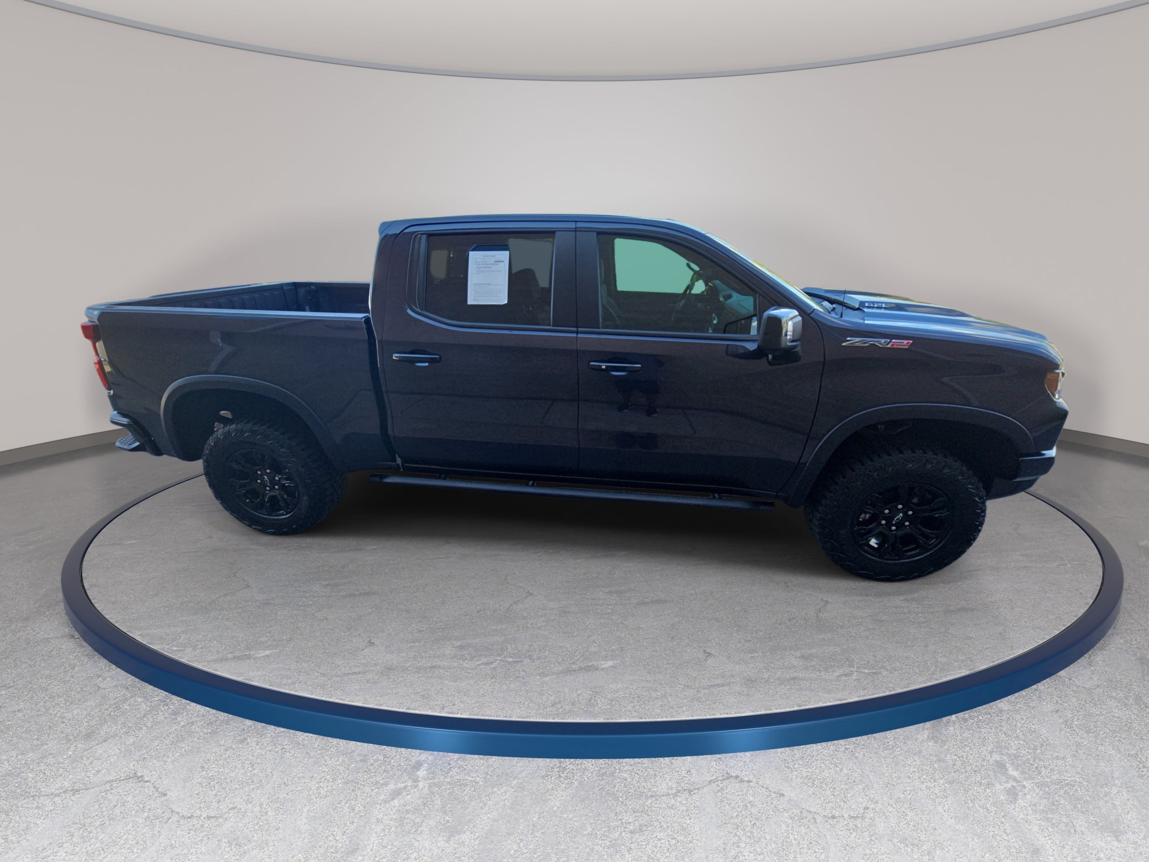 Used 2023 Chevrolet Silverado 1500 ZR2 w/ Technology Package AWD/4WD image 4