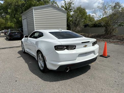 Certified 2021 Chevrolet Camaro LT RWD image 4