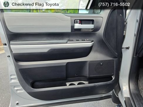 Used 2019 Toyota Tundra Limited w/ Limited Premium Package AWD/4WD image 15