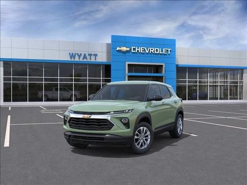 New 2026 Chevrolet TrailBlazer LS w/ LS Convenience Package AWD/4WD image 9