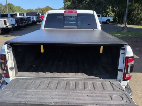 Used 2020 RAM 2500 Big Horn w/ Level 2 Equipment Group AWD/4WD image 17