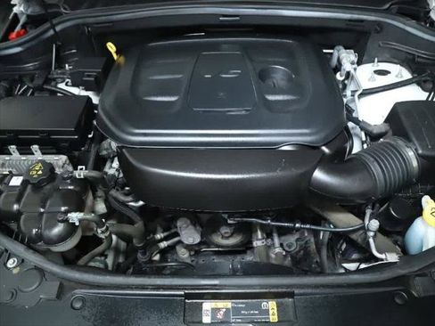 Certified 2021 Jeep Grand Cherokee Laredo X image 34