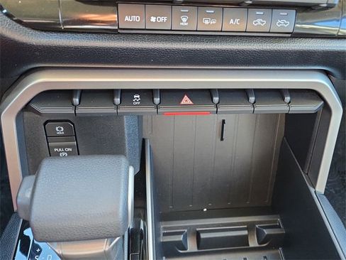 Used 2022 Toyota Tundra SR5 image 22