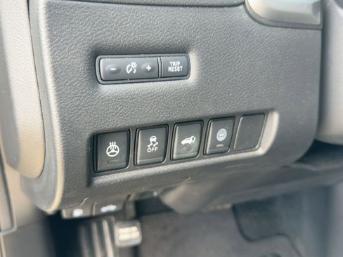 Used 2020 Nissan Murano Platinum w/ Cargo Package image 18