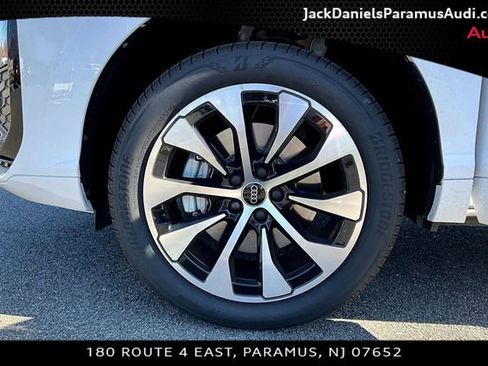 New 2026 Audi Q3 quattro 2.0T image 11