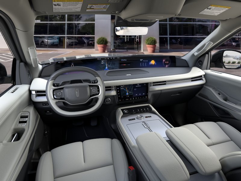 New 2026 Lincoln Navigator Premiere AWD/4WD image 9