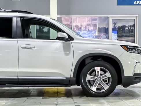 Used 2024 Honda Pilot EX-L image 35