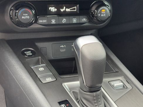 New 2026 Nissan Kicks SV image 26