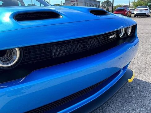 Used 2023 Dodge Challenger SRT Hellcat RWD image 31