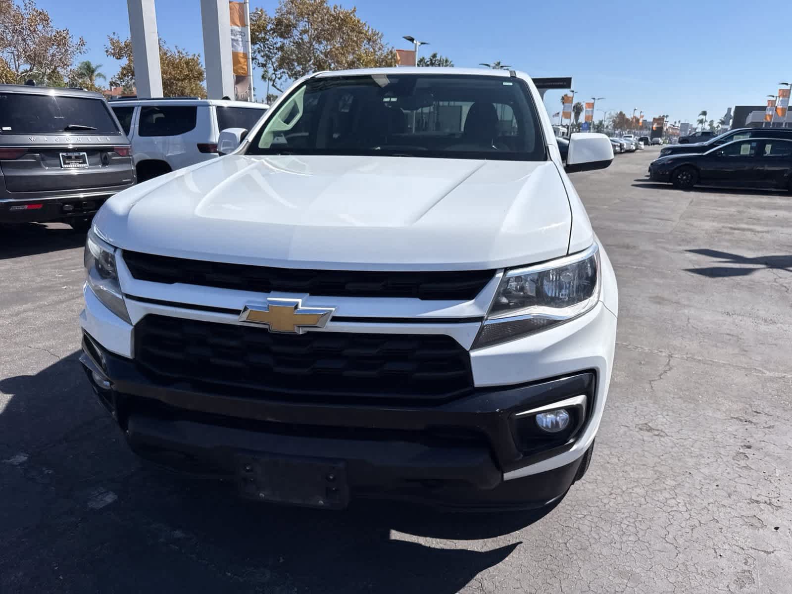 Used 2022 Chevrolet Colorado LT w/ Safety Package AWD/4WD image 3