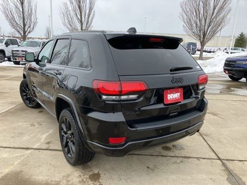 Certified 2022 Jeep Grand Cherokee Laredo X image 6