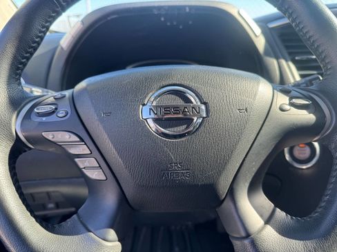 Used 2017 Nissan Pathfinder SV w/ Trailer Tow Package image 22