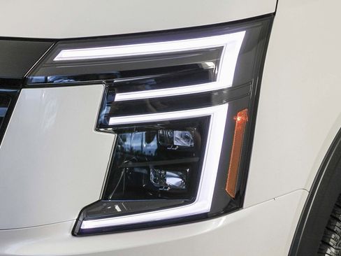 New 2026 Nissan Armada PRO-4X image 4