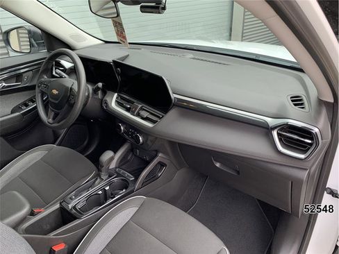 Used 2024 Chevrolet TrailBlazer LS w/ LS Confidence Package image 25