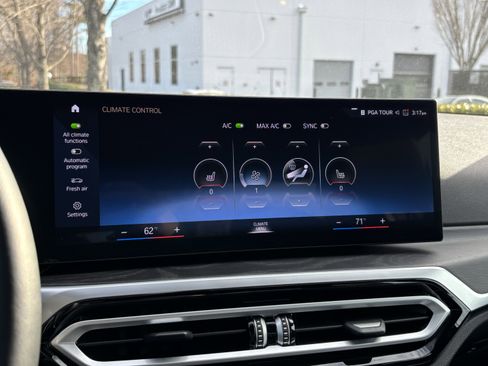 Certified 2024 BMW 330i Sedan image 29