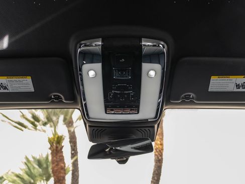 Used 2022 Rolls-Royce Ghost Black Badge image 39