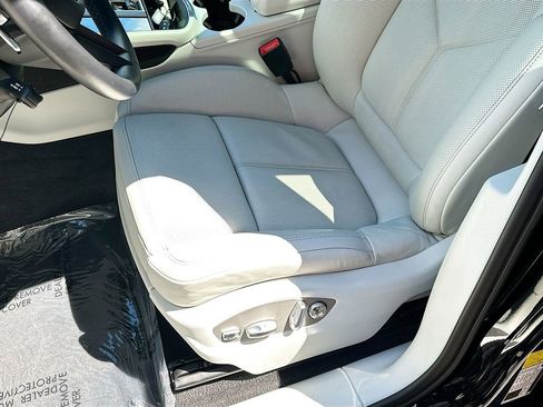 Certified 2023 Porsche Macan S AWD/4WD image 22