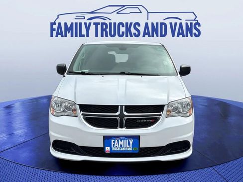 Used 2019 Dodge Grand Caravan SE w/ UConnect Hands-Free Group FWD image 8