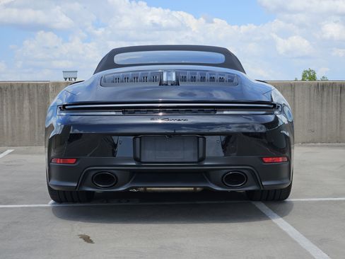 Certified 2025 Porsche 911 Carrera RWD image 7