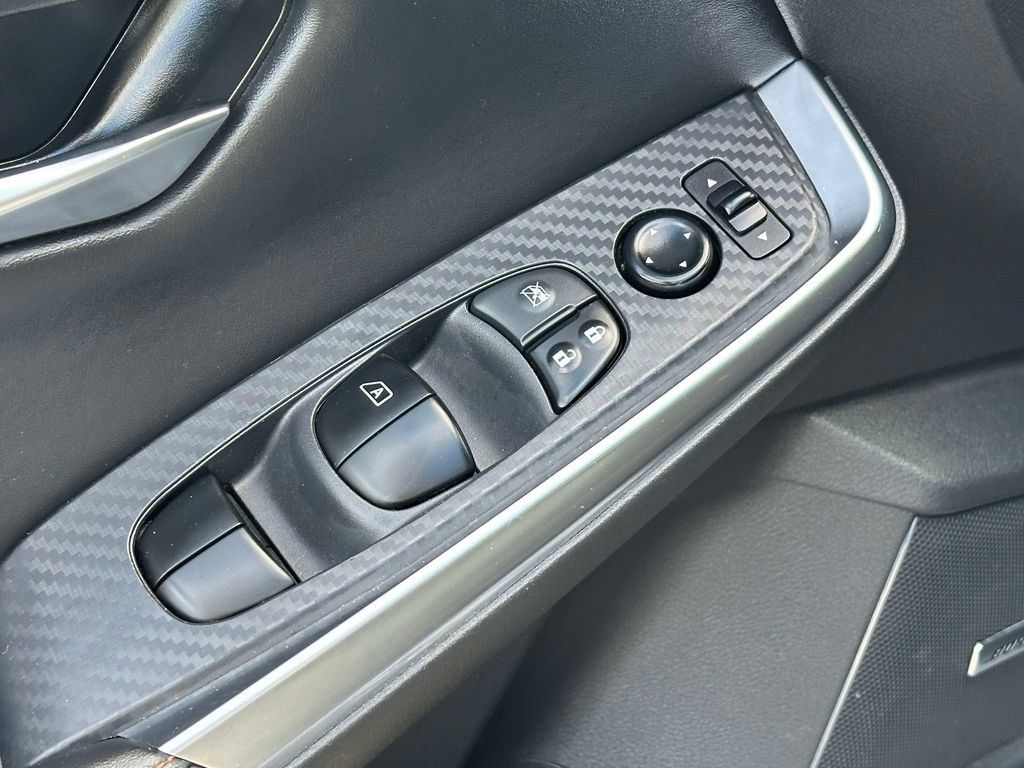 Certified 2023 Nissan Sentra SR w/ SR Premium Package FWD image 22