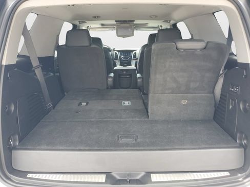 Used 2020 Cadillac Escalade Premium Luxury RWD image 9