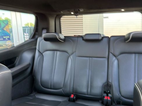 Used 2023 Jeep Grand Wagoneer Series II AWD/4WD image 23
