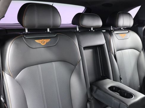 Used 2019 Bentley Bentayga image 75