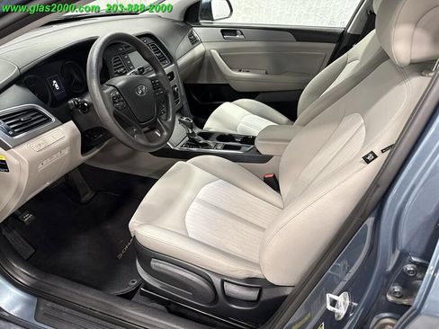Used 2016 Hyundai Sonata SE image 3