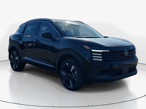 New 2026 Nissan Kicks SR FWD image 3