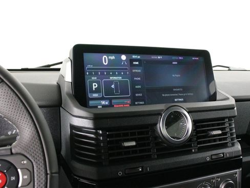 Used 2025 INEOS Grenadier Fieldmaster Edition image 9