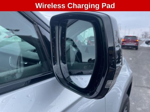 Used 2024 Jeep Grand Cherokee Altitude image 16