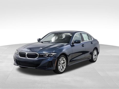 Used 2025 BMW 330i xDrive Sedan w/ Premium Package image 1