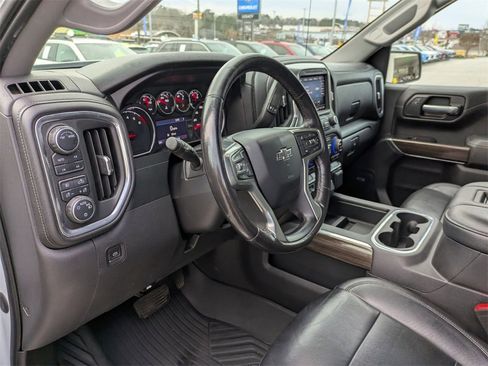 Used 2021 Chevrolet Silverado 1500 LT Trail Boss w/ Convenience Package II image 16