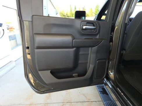 Used 2022 Chevrolet Silverado 2500 Custom w/ Custom Value Package AWD/4WD image 45